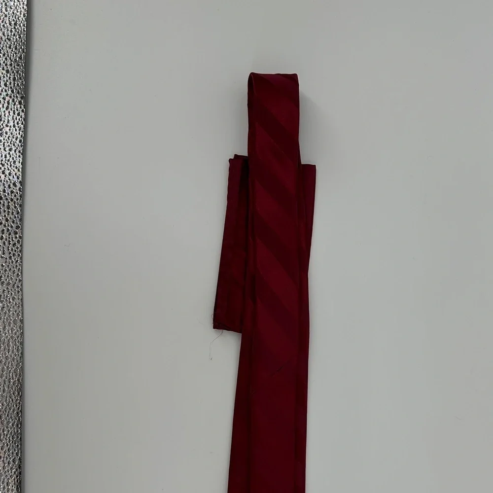 Stacy Adams Rich Burgundy and Red‎ Striped Satin Tie and Pocket Square